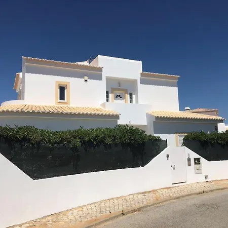Hébergement de vacances Albrena Ii *